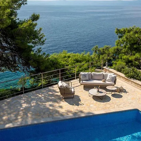 Sumartin Selca, Stunning, Luxurious Frontline 7 Bedrooms Amazing Sea-views * Selca (Brac)