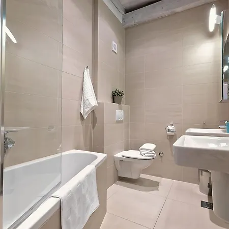 Villa Sumartin Selca, Stunning, Luxurious Frontline 7 Bedrooms Amazing Sea-views *