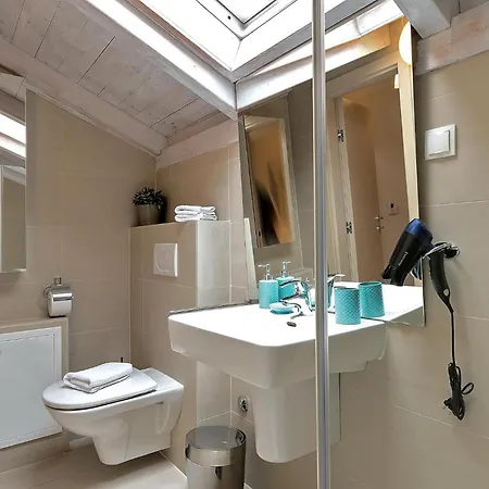 Sumartin Selca, Stunning, Luxurious Frontline 7 Bedrooms Amazing Sea-views Selca (Brac)