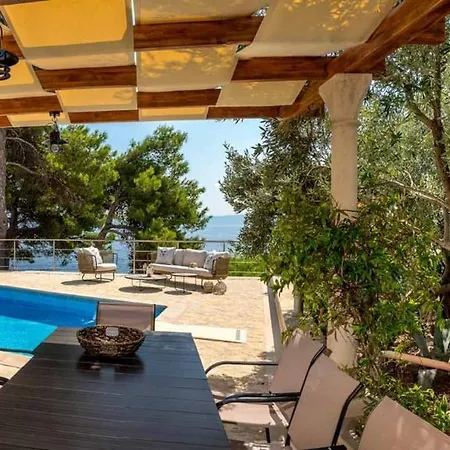 Вилла Sumartin Selca, Stunning, Luxurious Frontline 7 Bedrooms, Amazing Sv Selca (Brac)
